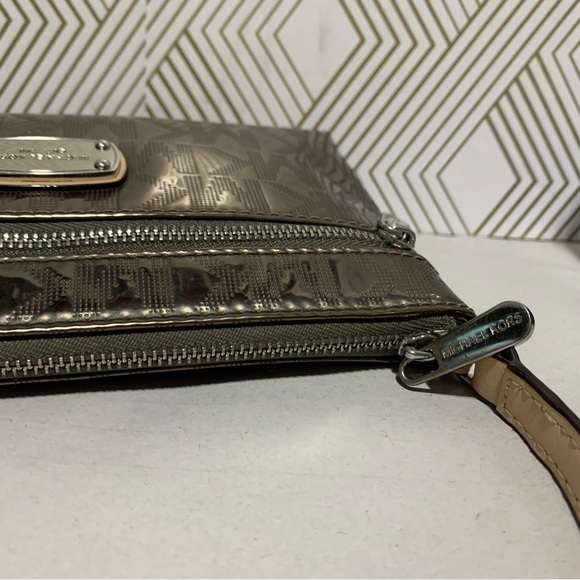 Michael Kors Small Shoulder Bag - Chic and Versatile - 8” x 5” x 1” - Picture 8 of 12